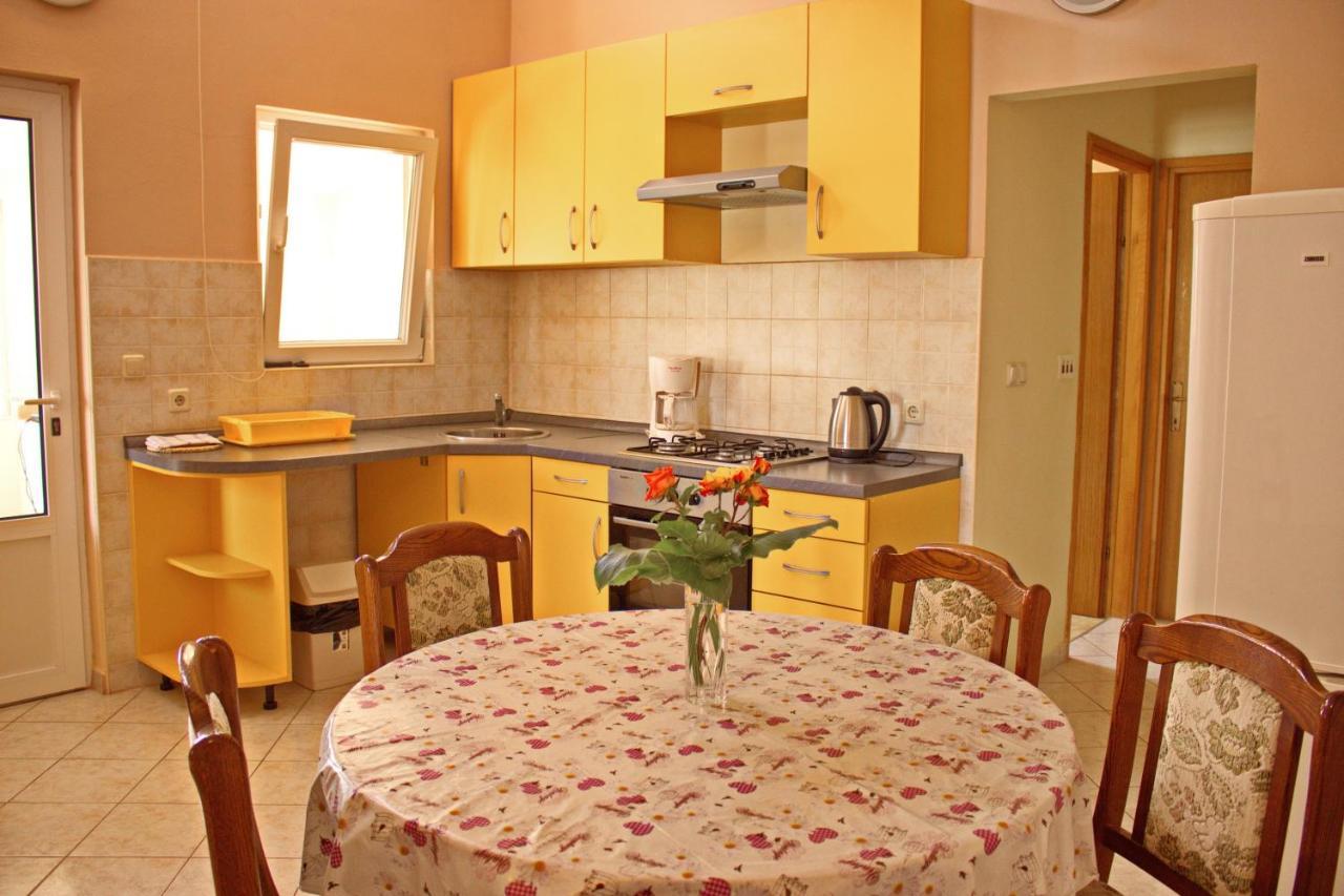 Apartments By The Sea Nin, Zadar - 12890 Esterno foto